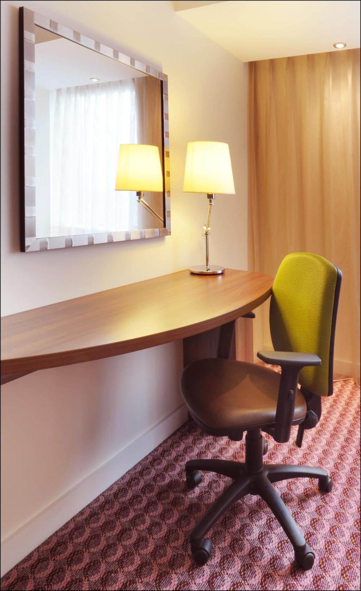 Hampton By Hilton Birmingham Broad Street Hotel Szoba fotó